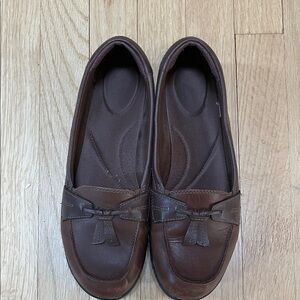 Women’s Brown Clark’s loafers, size 9.5